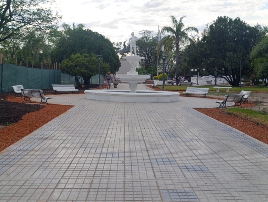 PLAZA 25 DE MAYO. En los &uacute;ltimos d&iacute;as mostr&oacute; avances del plan de restauraci&oacute;n integral.