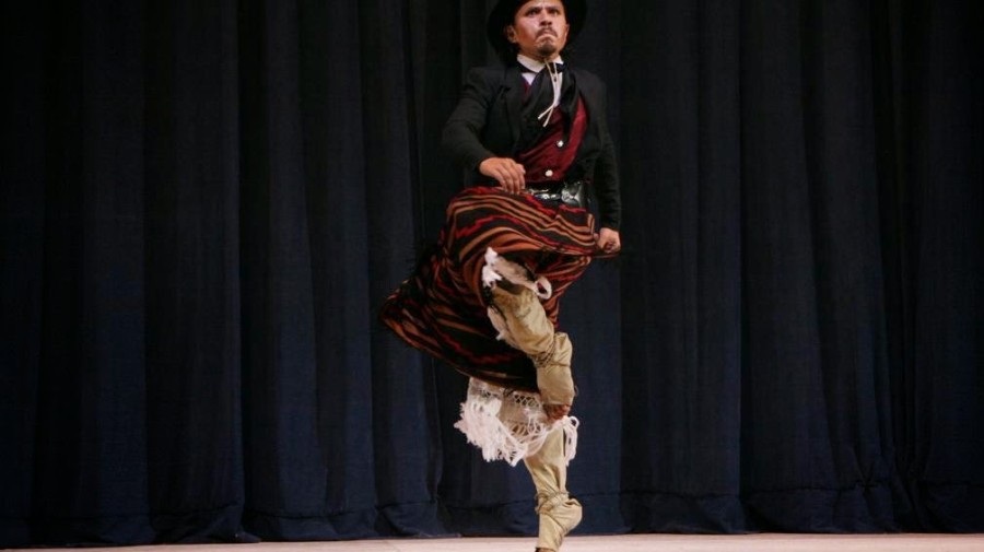 Propuesta que combina lectura, interpretaci&oacute;n y danza.