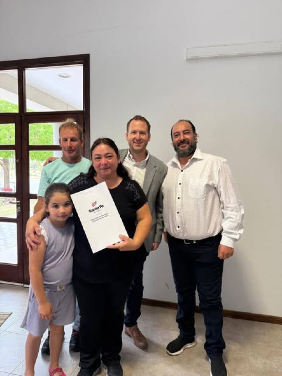 la familia Lechman junto a Mariano Rodr&iacute;guez y Marcos Andr&eacute;s.