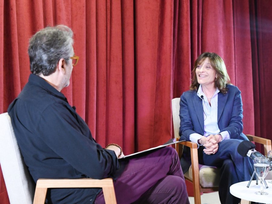Liliana Chatelet, de Papelt&eacute;cnica, durante la entrevista con El Lienzo.