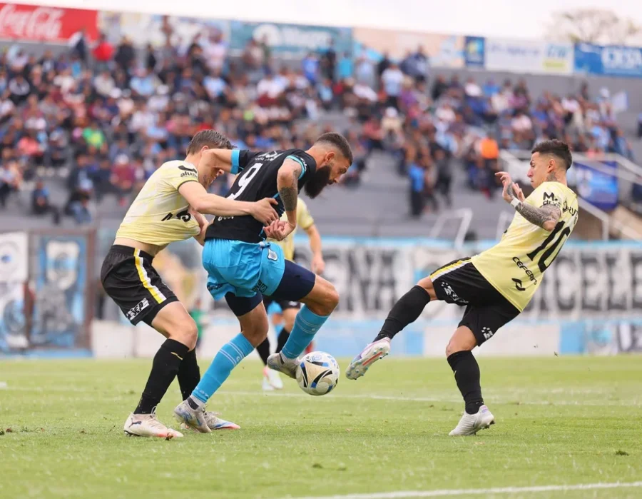 Gimnasia de Jujuy perdi&oacute; el partido ante Deportivo Madryn por las amenazas al &aacute;rbitro.