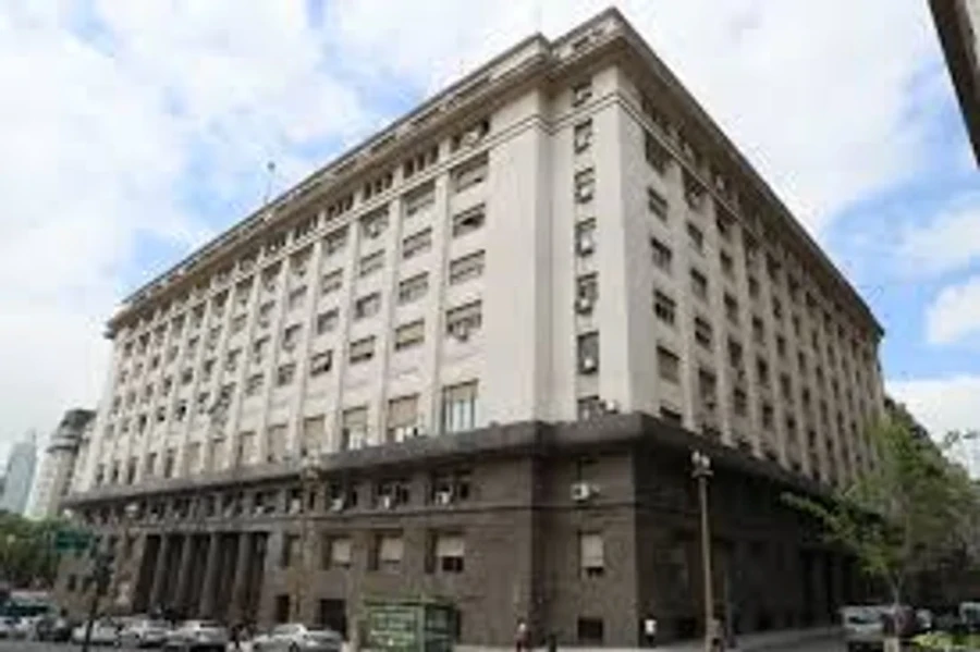 El Ministerio de Econom&iacute;a busca refinanciar vencimientos por $ 12 billones