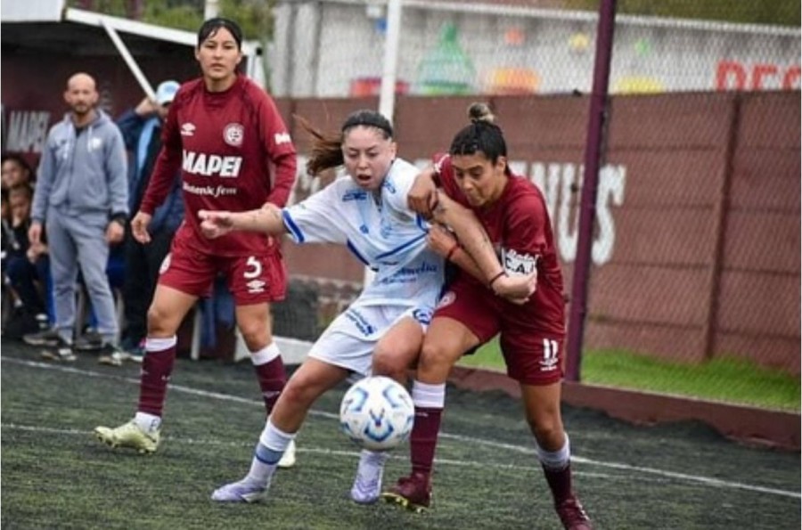 EN EL MONUMENTAL. Atl&eacute;tico se mide con Lan&uacute;s en la semifinal de ida por el ascenso.