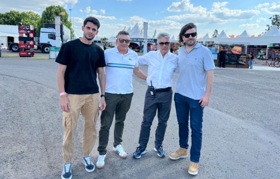 Mario Ricotti, Gustavo Belinde, Roberto Argento y Jos&eacute; Ingaramo en el aut&oacute;dromo de Paran&aacute;.