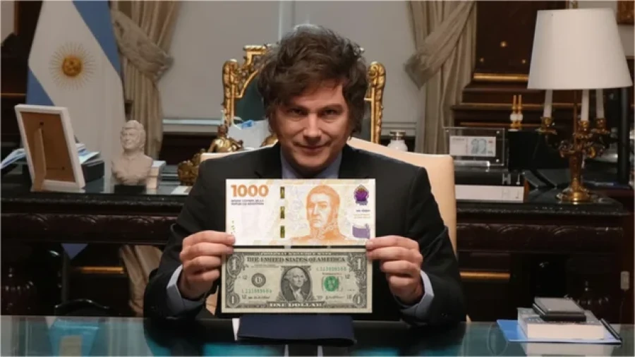 Est&aacute;n discutiendo activamente formas de alentar a otros pa&iacute;ses a adoptar el d&oacute;lar como su moneda principal.