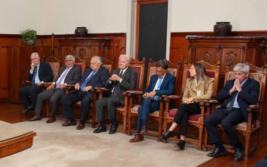 Los siete integrantes de la Corte Suprema de Justicia de Santa Fe encabezar&aacute;n este martes el acto de juramento de nuevos magistrados.