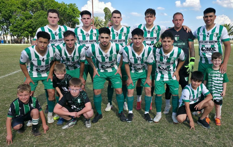 ULTIMA CARTA. El equipo de San Vicente visita al Deportivo Aldao, uno de los l&iacute;deres.