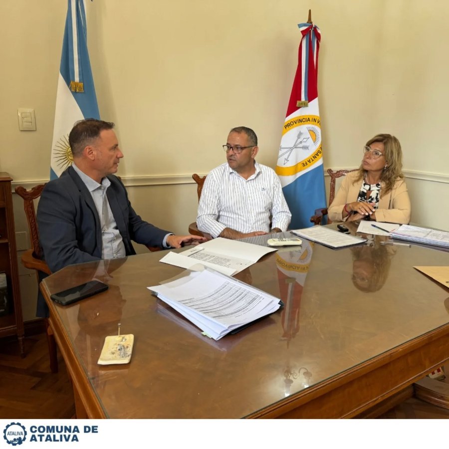 Lisandro Enrico y Jos&eacute; Alvarez cuando fue celebrado el acuerdo con la Provincia para avanzar en la obra.