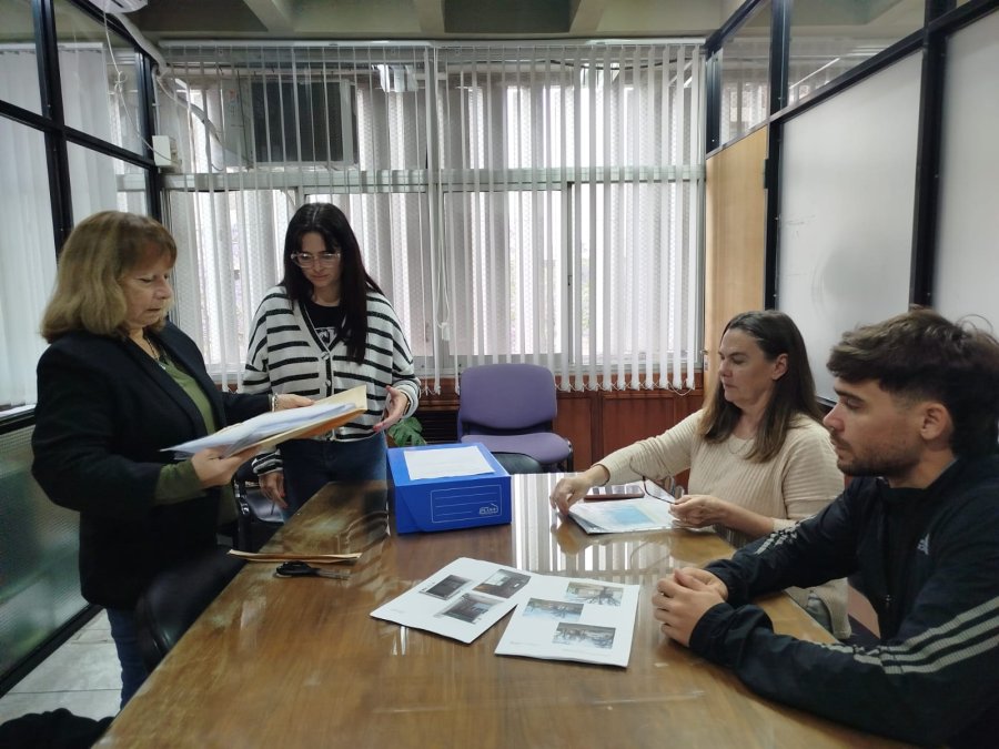 LICITACI&Oacute;N. Becchio presidi&oacute; la apertura de sobres de la licitaci&oacute;n para ampliar el Jard&iacute;n Municipal N&deg; 3.