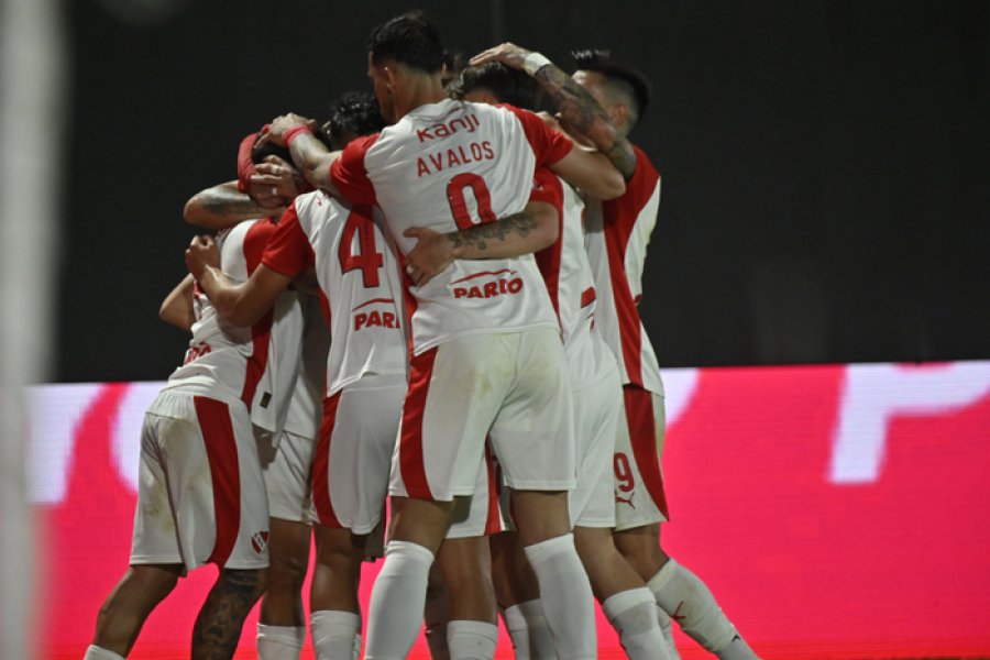 EL ROJO LE GAN&Oacute; A RIESTRA Y SE ILUSIONA CON LA SUDAMERICANA