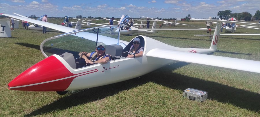 Contin&uacute;a el campeonato de vuelo a vela en Rafaela