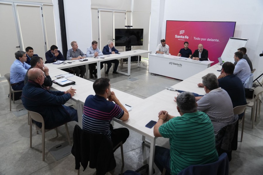 Di&aacute;logo sobre la aplicaci&oacute;n de la suspensi&oacute;n, por el plazo de un a&ntilde;o, de la actividad de acopio de pescado con destino a exportaci&oacute;n.