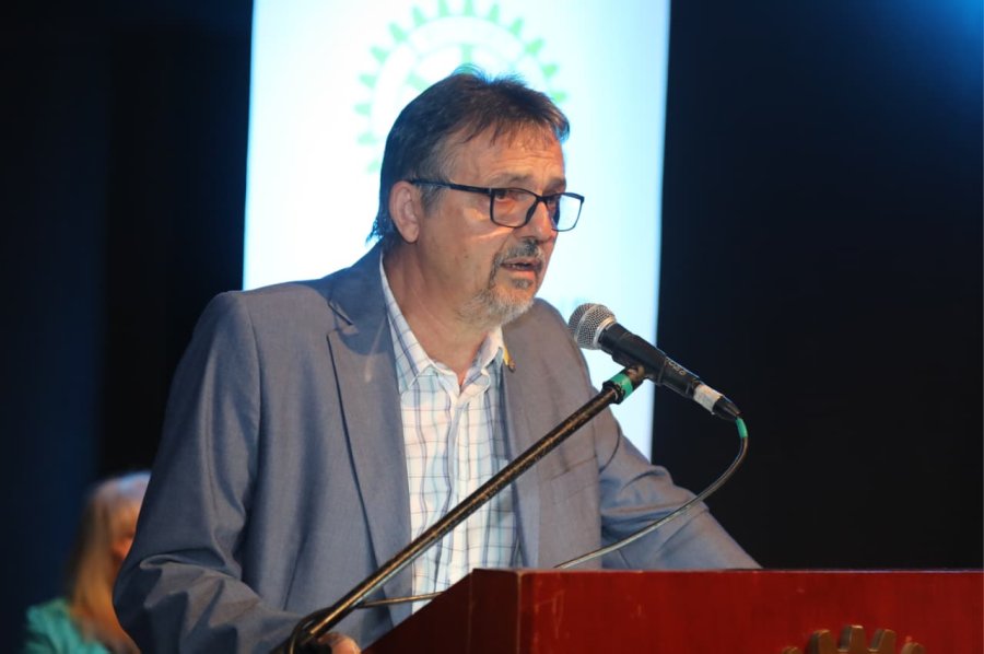 Orlando Calvo, presidente de Rotary Club aport&oacute; la bienvenida.