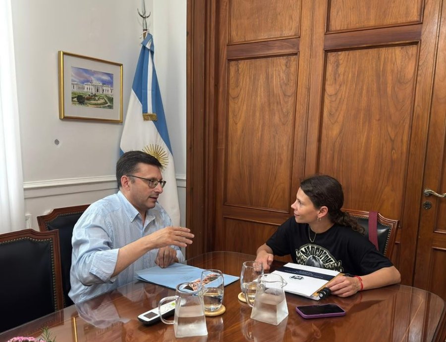 El edil Lisandro M&aacute;rsico y la diputada provincial Gisel Mahmud.