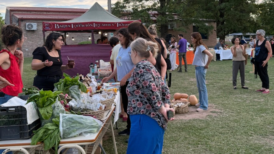 La jornada integr&oacute; actividades de campo y un espacio acad&eacute;mico abierto a la comunidad.