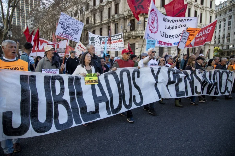 Los jubilados volver&aacute;n a movilizarse y presentar&aacute;n firmas.