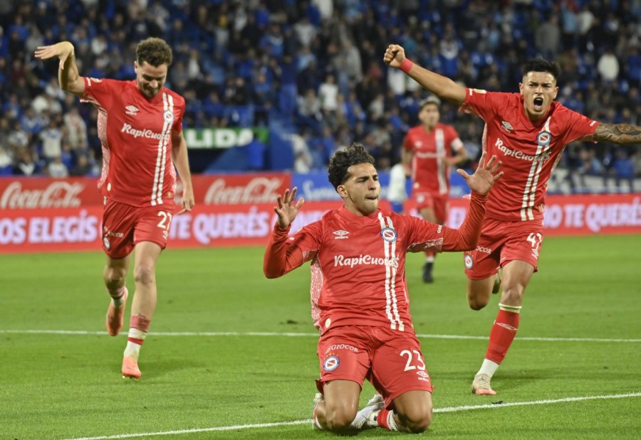 Argentinos le gan&oacute; a V&eacute;lez en Liniers.