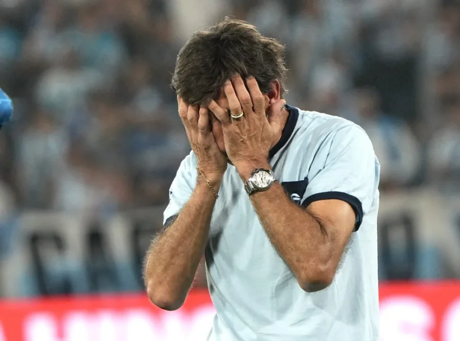 LA EMOCI&Oacute;N DEL DT DE RACING, GUSTAVO COSTAS
