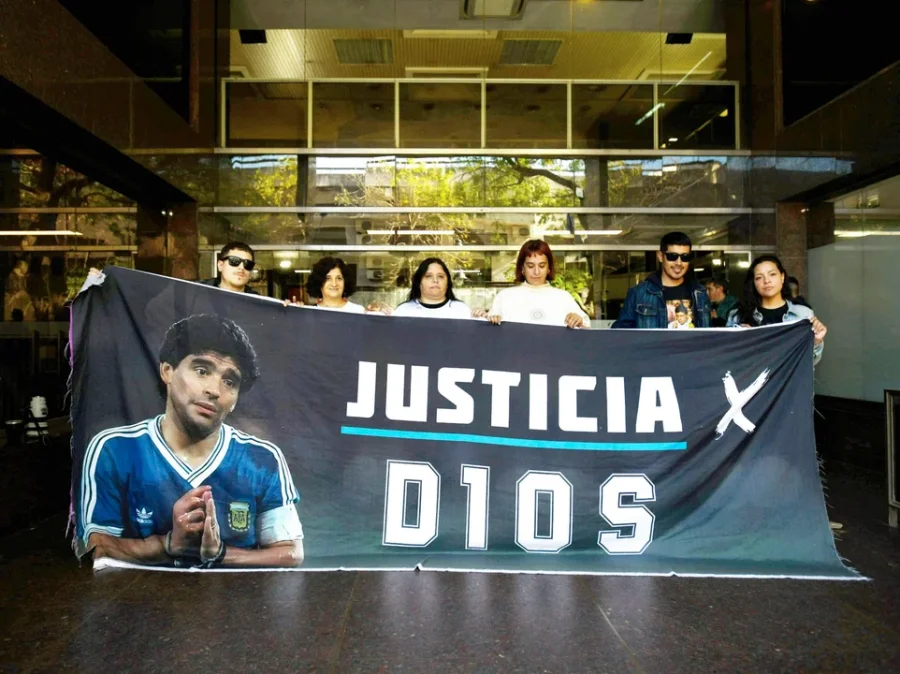 El juicio por la muerte de Diego Armando Maradona est&aacute; frenado y a la espera de que se reinicie.