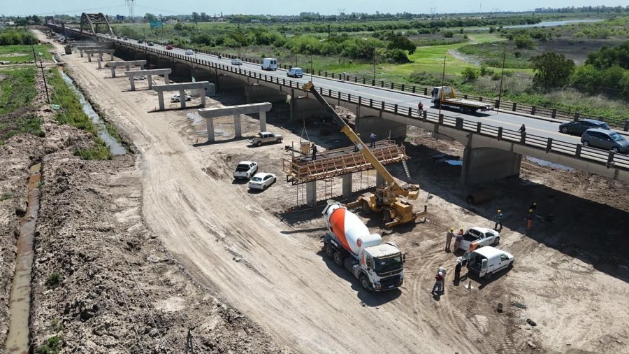 TRABAJOS DE PILOTAJE. La obra ya supera el 20 % de avance.