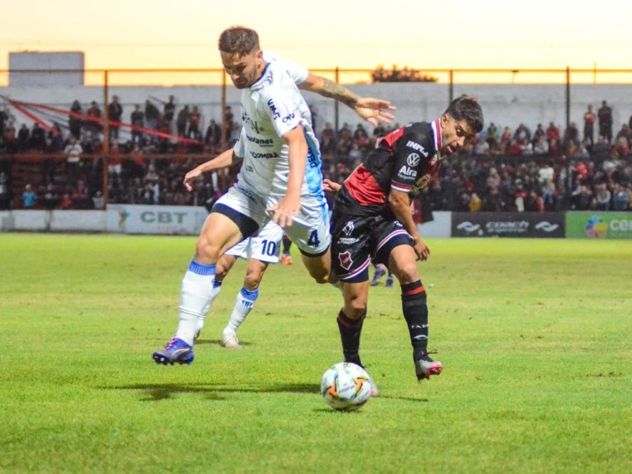 ATL&Eacute;TICO DE RAFAELA RECIBE HOY A DOUGLAS HAIG