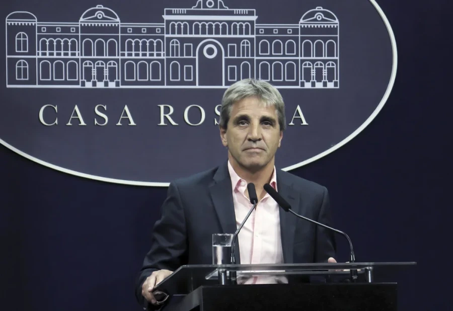 Caputo ratific&oacute; negociaci&oacute;n con Bancos.