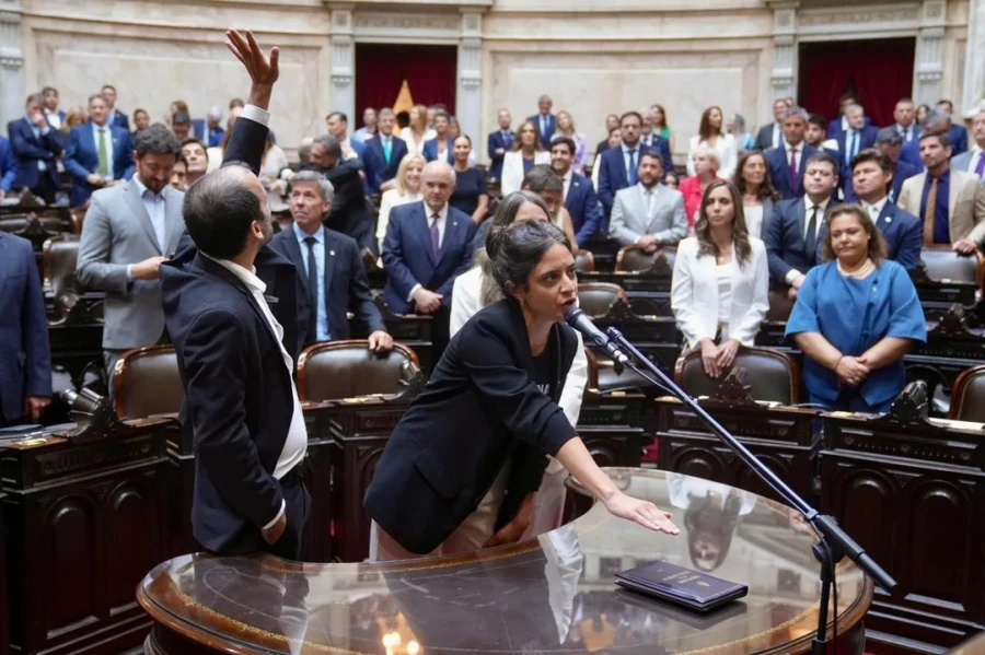 Luc&iacute;a C&aacute;mpora, secretaria general de La C&aacute;mpora.