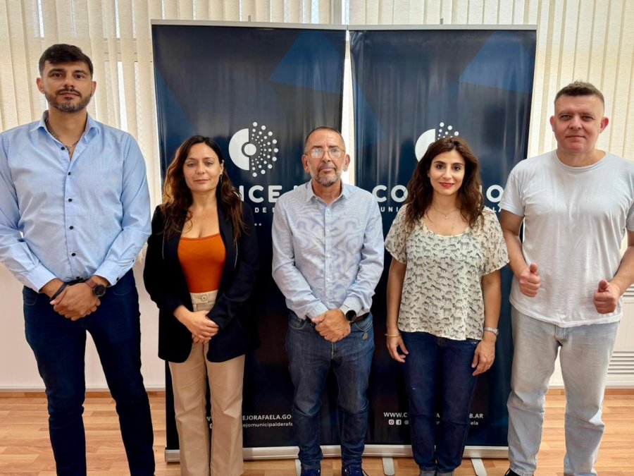 LOSS NUEVOS EDILES. Postovit, Soltemam -que renov&oacute; su mandato-, Scavino, Zafra y Dellasanta jurar&aacute;n el pr&oacute;ximo martes en la sesi&oacute;n extraordinaria del Concejo Municipal.