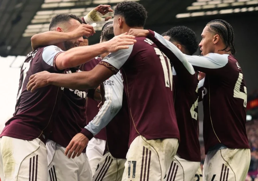 SUMA Y SUBE. El Aston Villa est&aacute; tercero.