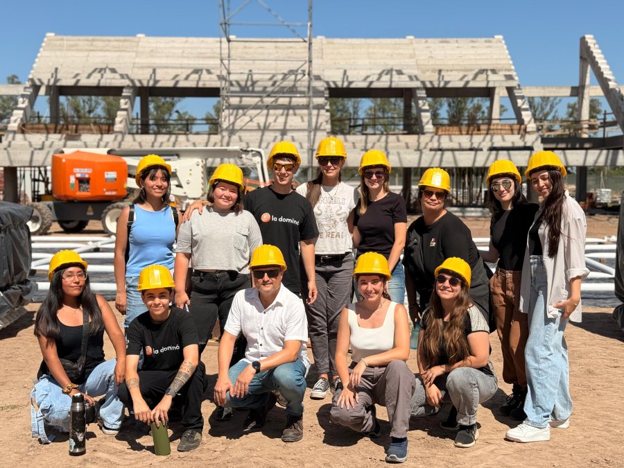 Ciclo de visitas organizado por el &Aacute;rea de Vinculaci&oacute;n y Desarrollo Tecnol&oacute;gico de la Facultad de Arquitectura, Planeamiento y Dise&ntilde;o de la UNR.