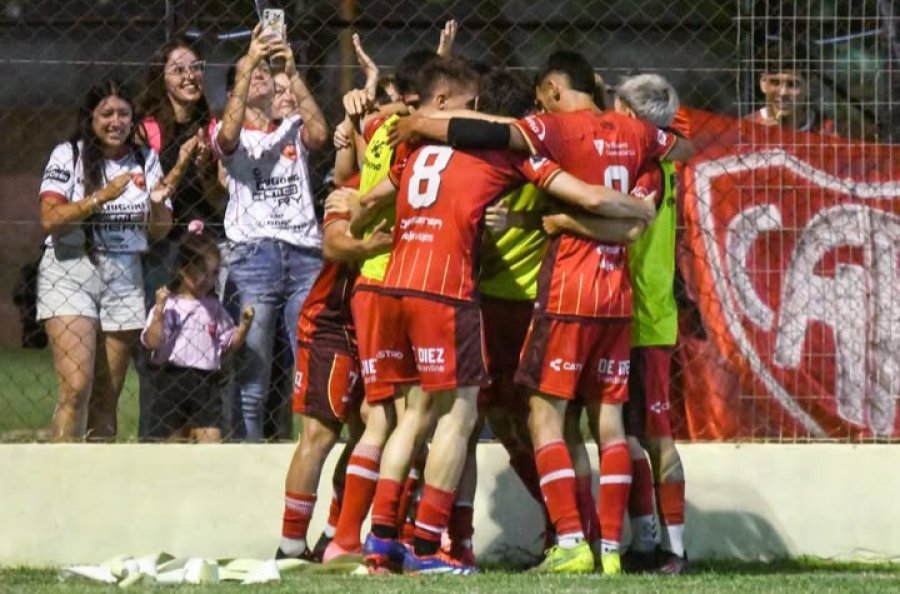 CONTUNDENTE. El equipo de Togni ya hab&iacute;a sacado una diferencia en el primer tiempo.