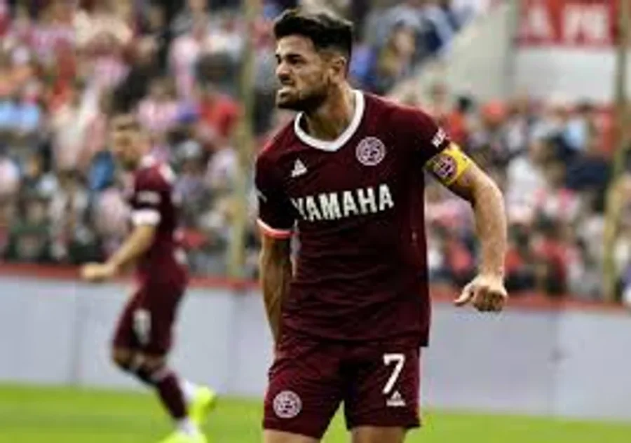 Acosta, triste por la decisi&oacute;n que tom&oacute; Lan&uacute;s con respecto a su retiro.