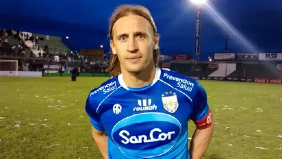 ADRI&Aacute;N BAST&Iacute;A SER&Aacute; EL PR&Oacute;XIMO DT DE CENTRAL NORTE