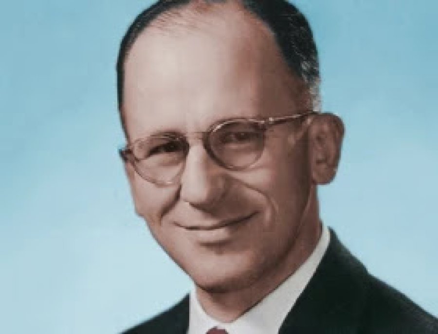 Enrique Shaw.