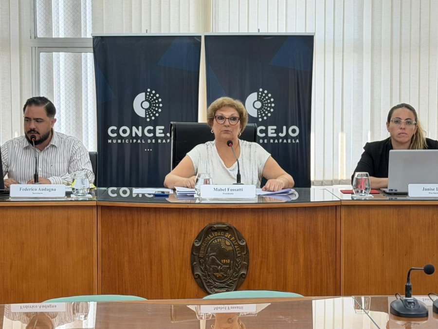 LA ULTIMA DEL A&Ntilde;O. Los concejales aprobaron el Presupuesto 2026 durante la sesi&oacute;n extraordinaria en este martes.