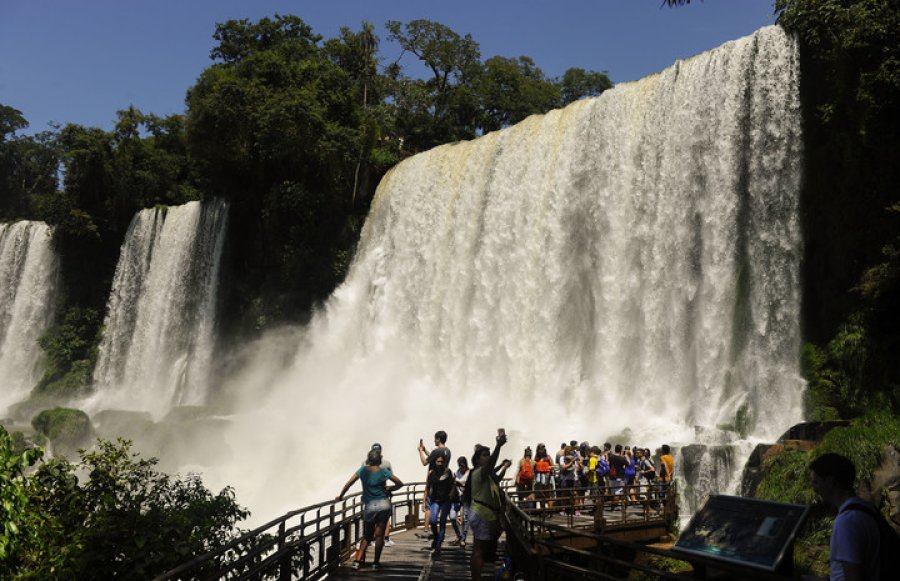 DECISIONES MEDITADAS Y SELECTIVAS. Un informe de CAME destaca que el comportamiento del turista cambi&oacute; de manera transversal en todo el pa&iacute;s en este verano 2026.