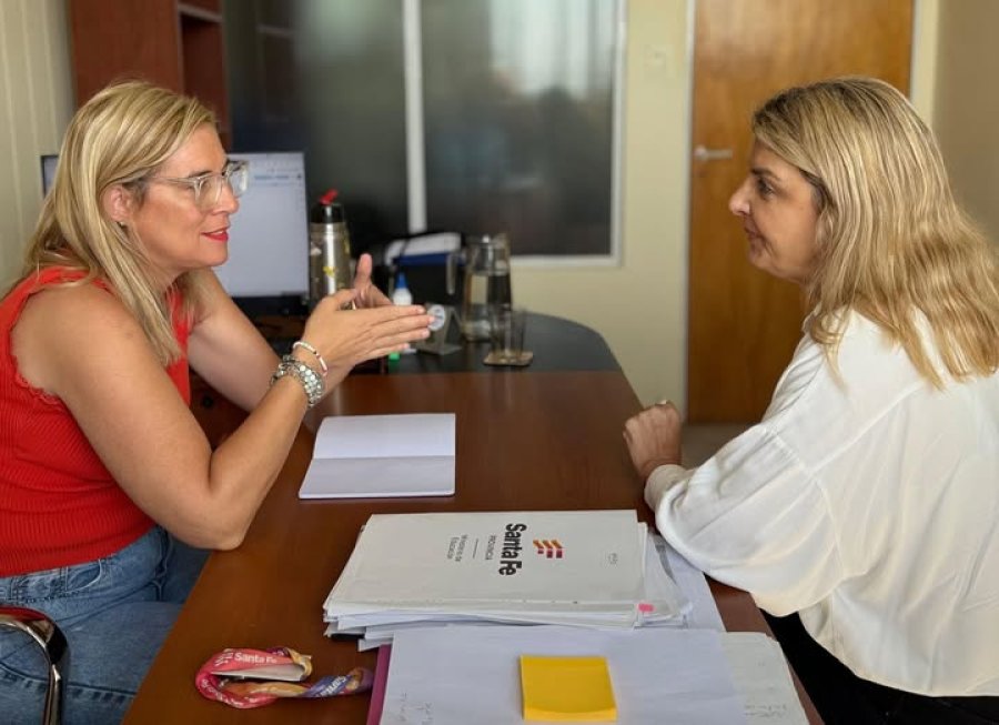 Valentina Peres&iacute;n recibi&oacute; a Zulma Maciel