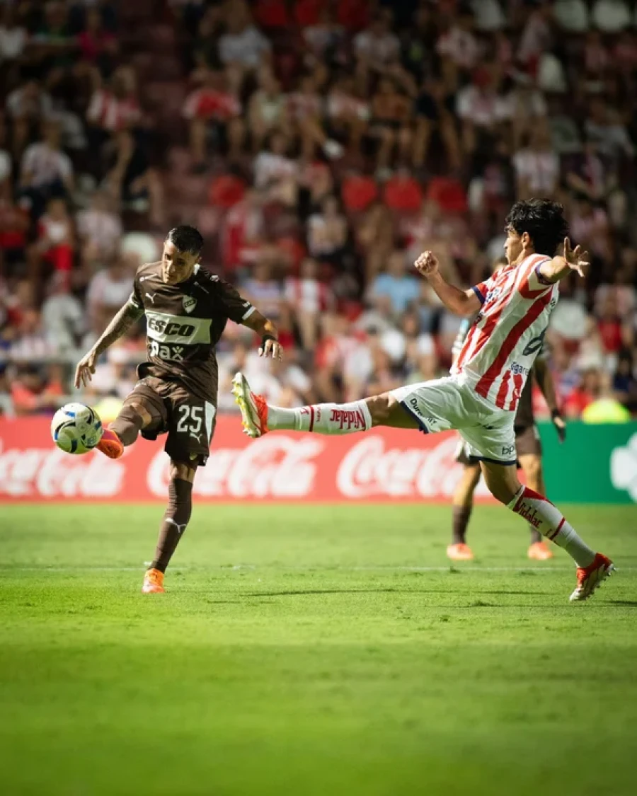 Uni&oacute;n y Platense terminaron a mano.
