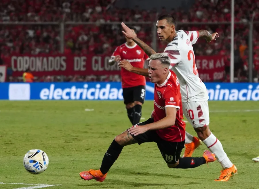 EL ROJO Y EL PINCHA IGUALARON EN AVELLANEDA