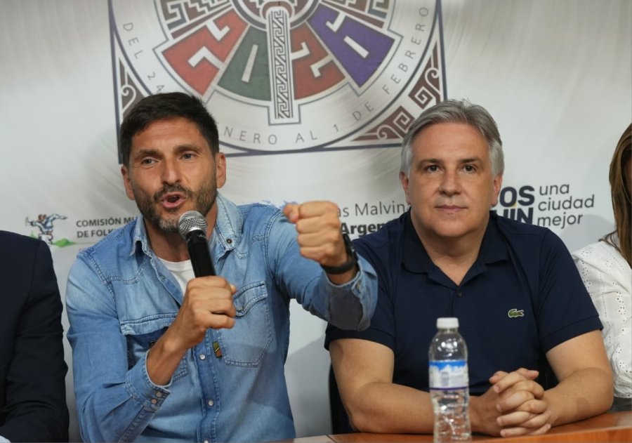 JUNTOS. Los gobernadores Maximiliano Pullaro y Mart&iacute;n Llaryora.