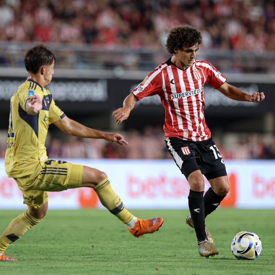 GANO EN LA PLATA. Estudiantes produjo la primera derrota del equipo de Ubeda.