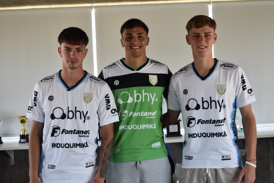 LOS JUVENILES. / Bonifacio, Spesso y Minighini.