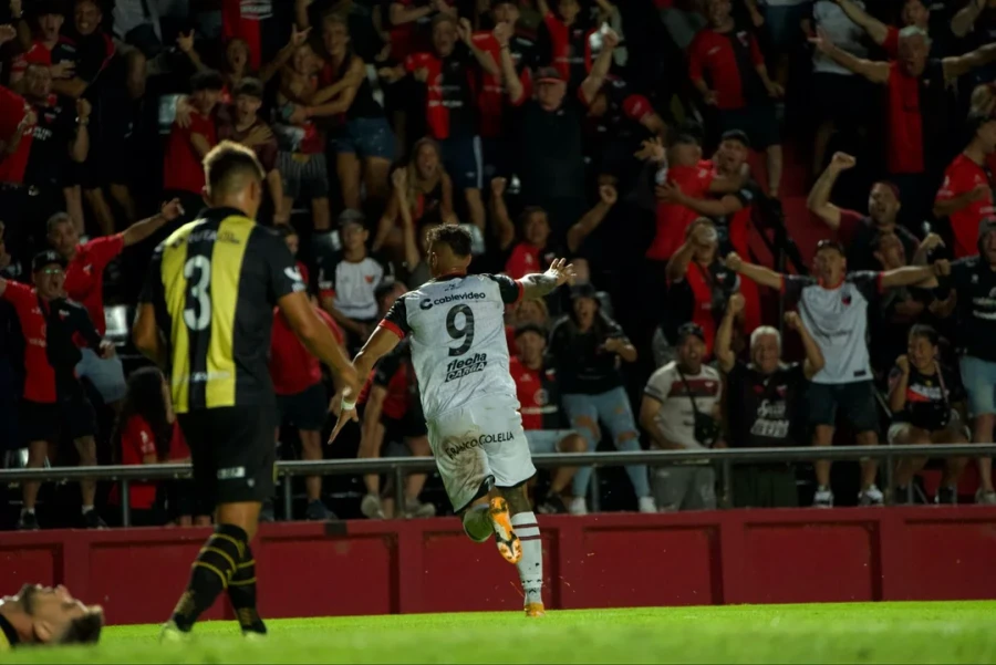 BONANSEA. Festeja su gol.