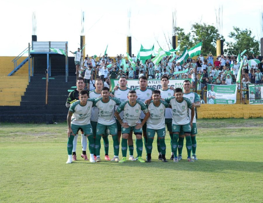 HIZO HISTORIA. Defensores de Puerto Vilelas ascendi&oacute; al Federal A.