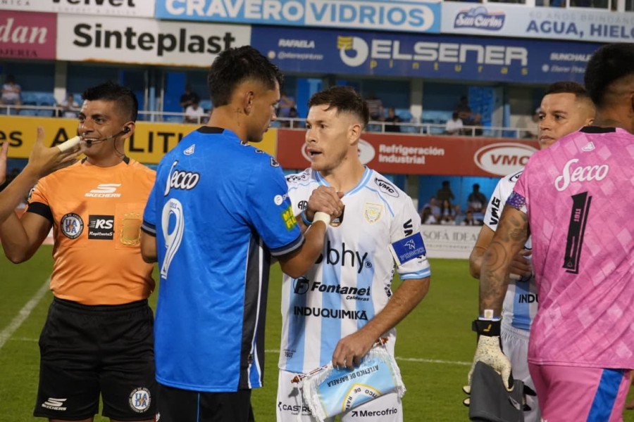 LA CREMA TIENE &Aacute;RBITRO PARA SU VISITA AL DEPORTIVO MAIP&Uacute;