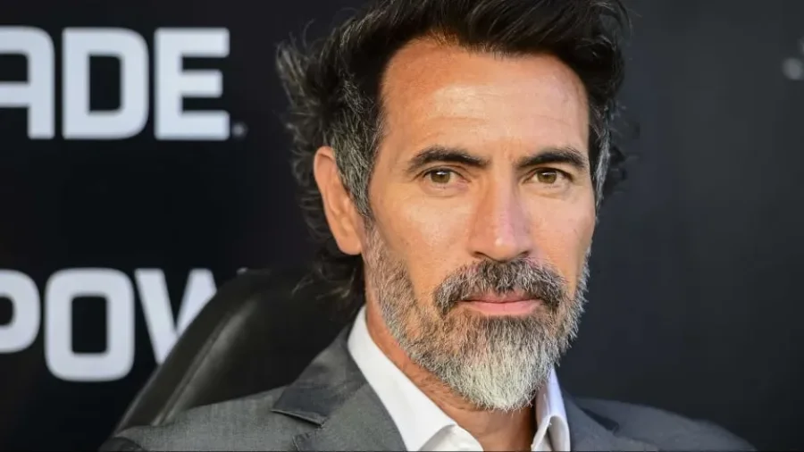 EDUARDO DOM&Iacute;NGUEZ