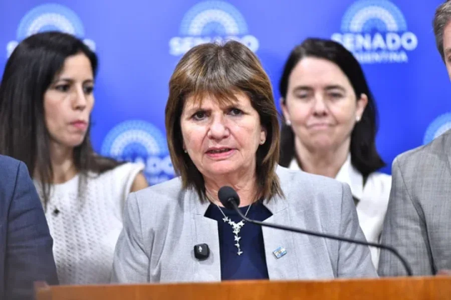Bullrich critic&oacute; el paro del f&uacute;tbol argentino.