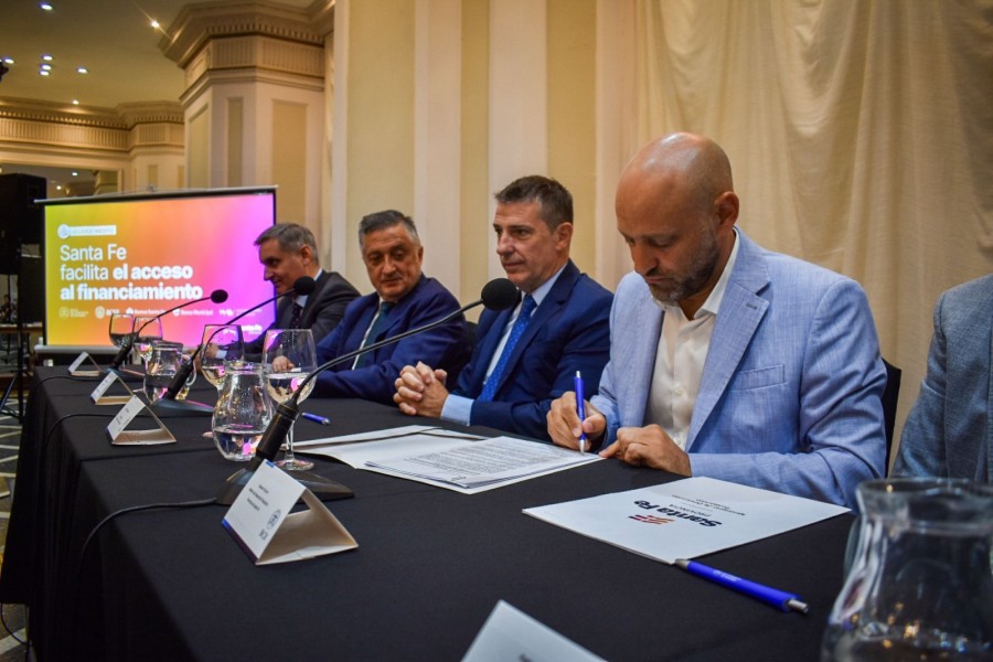La presentaci&oacute;n se realiz&oacute; en la Bolsa de Comercio de Rosario.