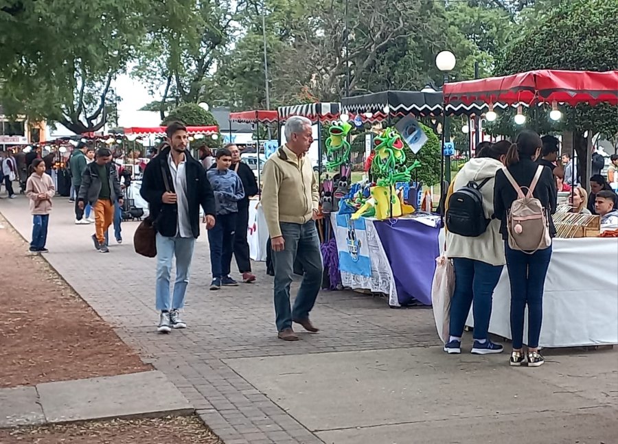 EN LA PLAZA 25 DE MAYO. El centro de la ciudad volver&aacute; a ser sede de la primera edici&oacute;n del a&ntilde;o de Plaza Feria.