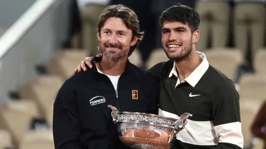Ferrero junto a Alcaraz.